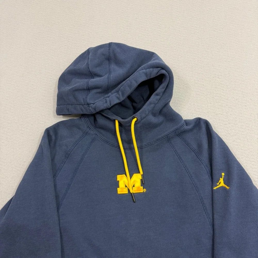 Jordan Hoodie Mens Large Blue Michigan Wolverines Jumpman Pullover Raglan Sleeve